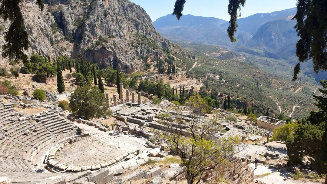 Die antike Stätte von Delphi Die antike Stätte von Delphi